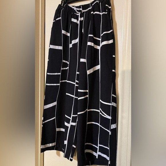Radzoli Women’s Wide Leg Pants Black & White Abstract Pull On Trousers Sz Large - Picture 3 of 7